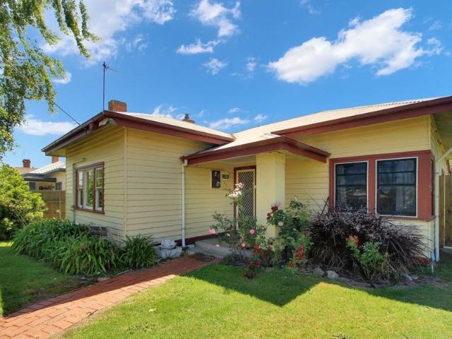 House for sale in Bairnsdale, Victoria