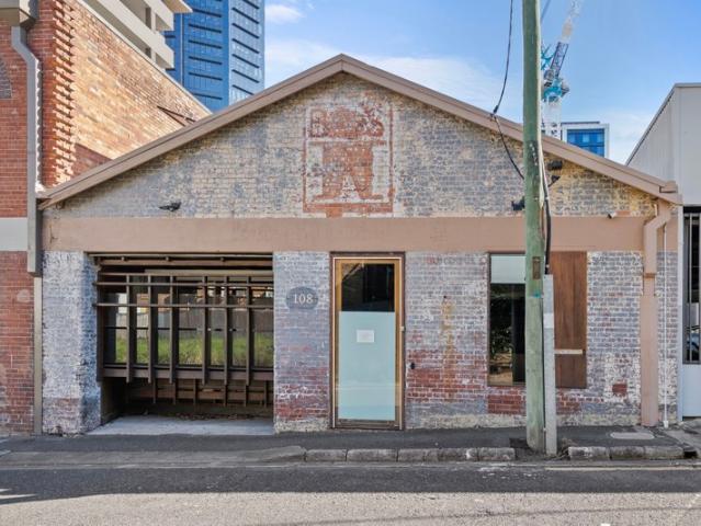 Office for rent in Toombul, Queensland