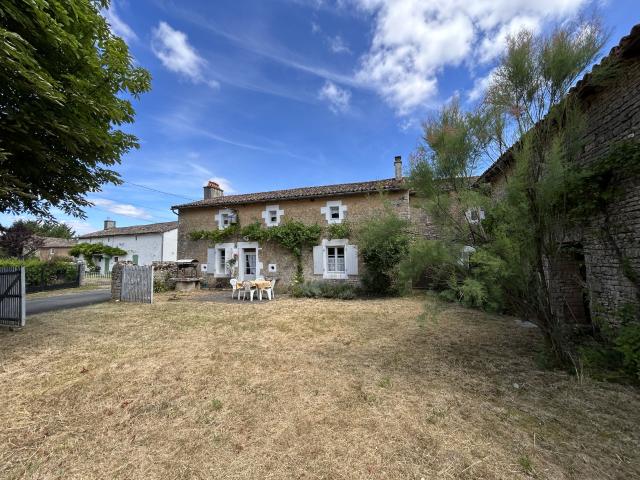 Maison vente à Sainte-Soline, Deux-Sèvres
