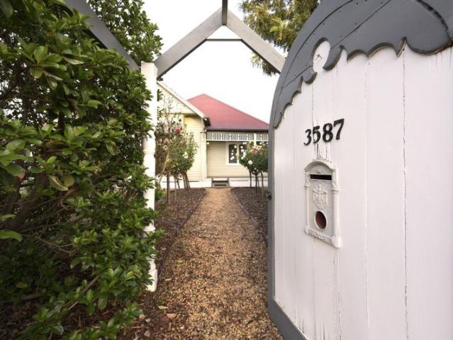 House for sale in Congupna, Victoria