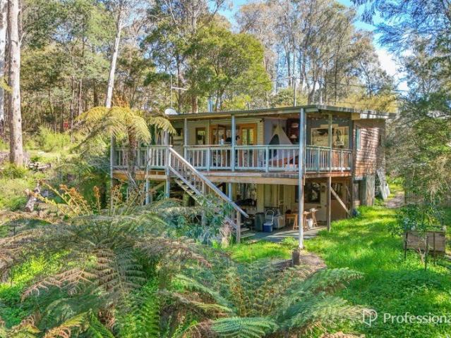 House for sale in East Warburton, Melbourne