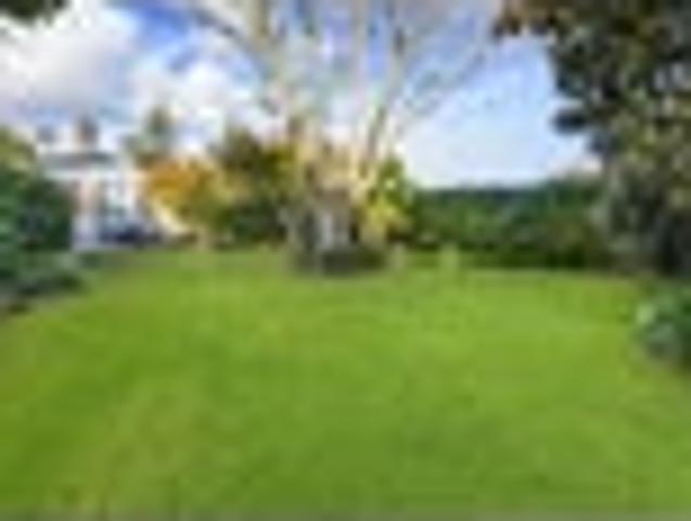 House for sale in Royal Oak