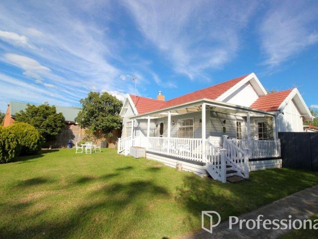 House for sale in Rosedale, Victoria