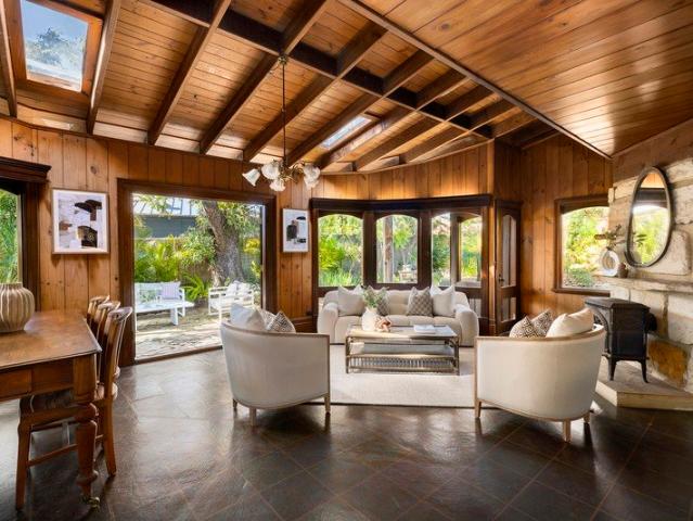 House for sale in Lower North Shore, Sydney