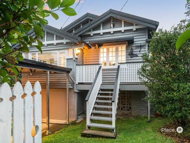 House for sale in Holland Park West, Greater Brisbane