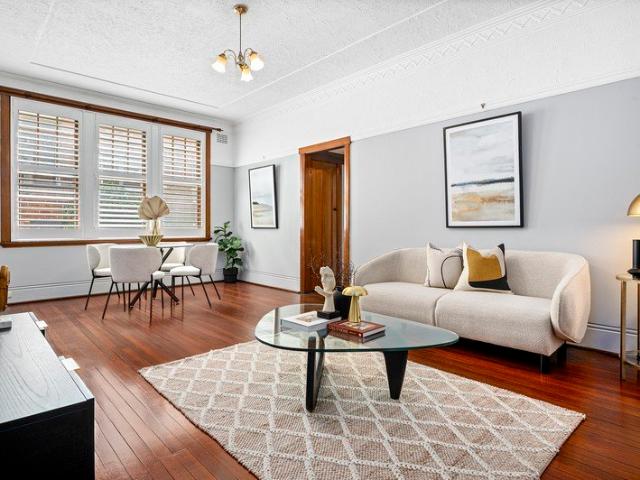 Apartment for sale in Lower North Shore, Sydney