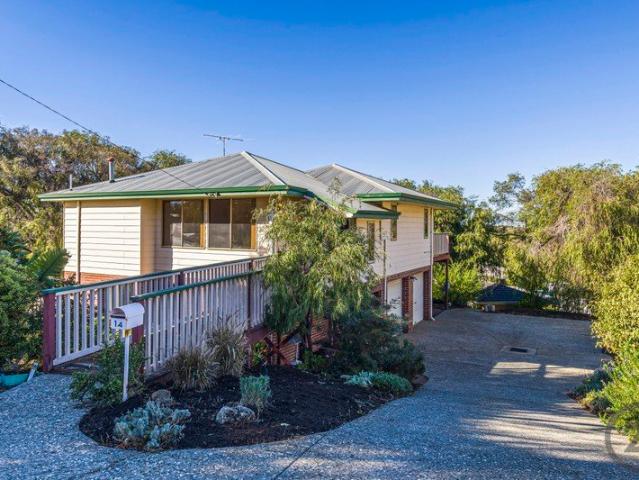 House for sale in Parklands, Western Australia