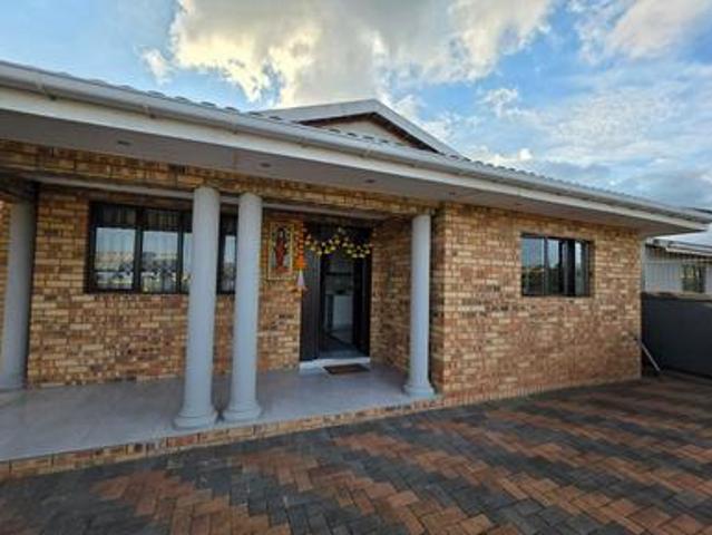 House for sale in Mount Moreland, Kwazulu-natal