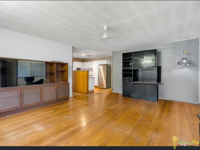House for rent in Mooroobool, Cairns