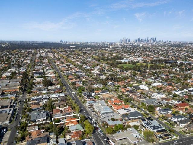 House for sale in Fairfield, Melbourne