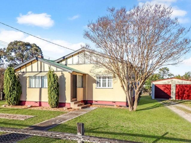 House for sale in Stanthorpe, Queensland