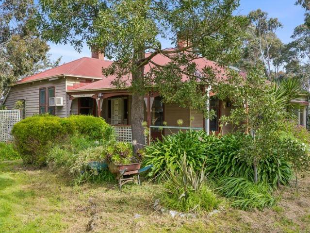 House for sale in Lismore, Victoria