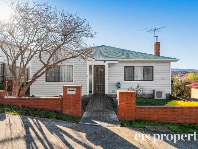 House for sale in Moonah