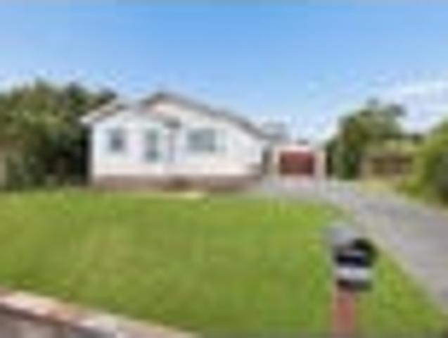 House for sale in Blockhouse Bay, Oroua County