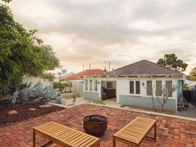 House for sale in Embleton, City of Bayswater