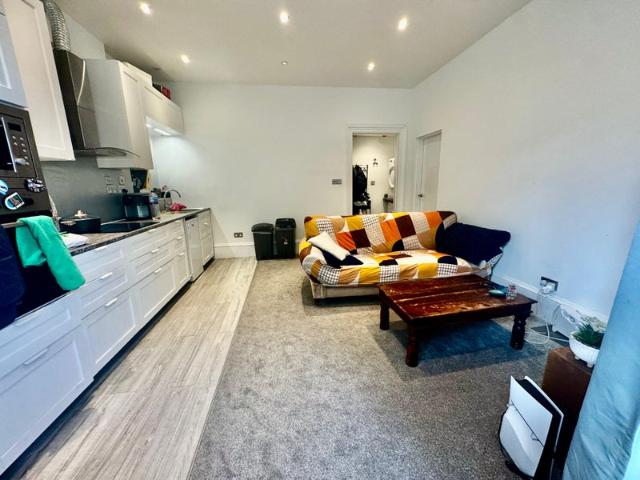 Apartment for rent in Broomhill, South Yorkshire