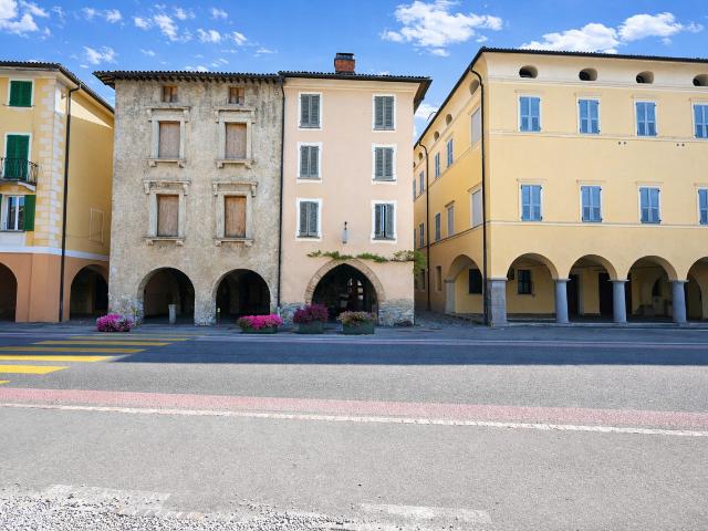 Immobilie kaufen in Bissone, Tessin