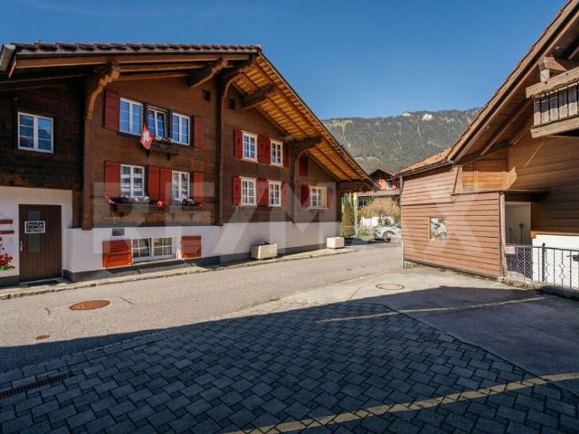 Einfamilienhaus kaufen in Interlaken, Verwaltungsregion Oberland