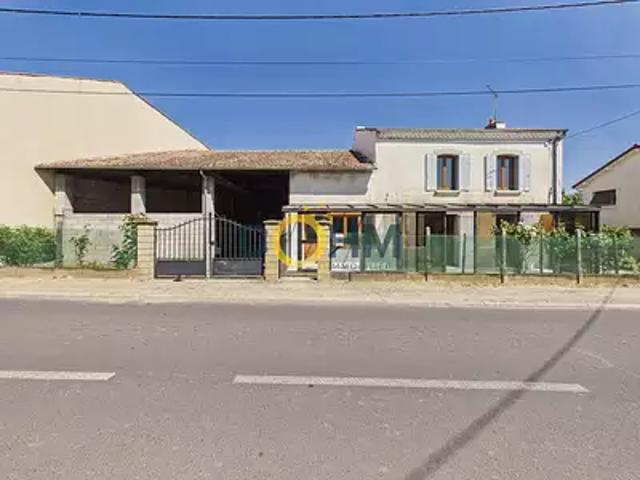 Maison vente à Charbonnier-les-Mines, Puy-de-Dôme