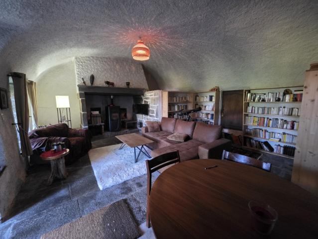 Maison vente à Riom, Charbonnières-les-varennes