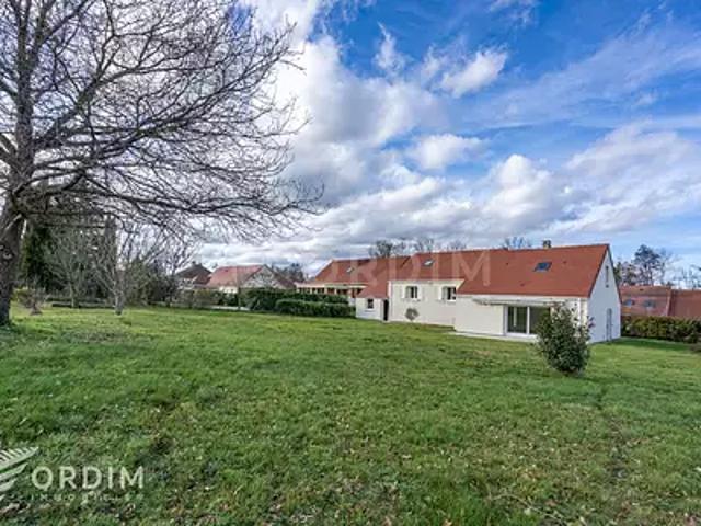 Maison vente à Auxerre, Charbuy
