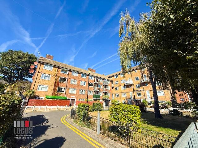 Apartment for rent in Upper Clapton, Greater London