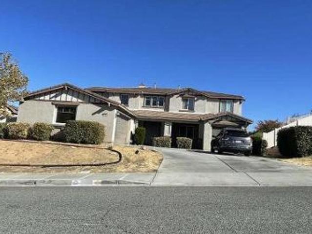 House for sale in Palmdale, California