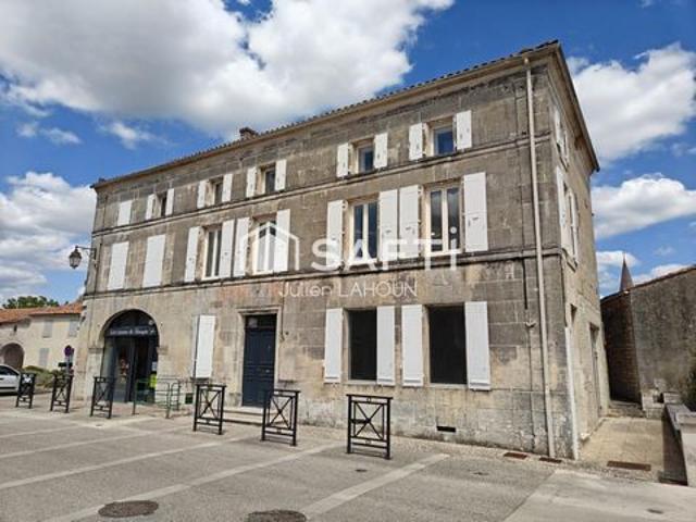 Villa vente à Les Barbotins, Gensac-la-Pallue