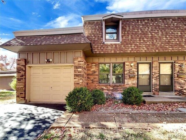 Condo for sale in Maryland Heights, Missouri