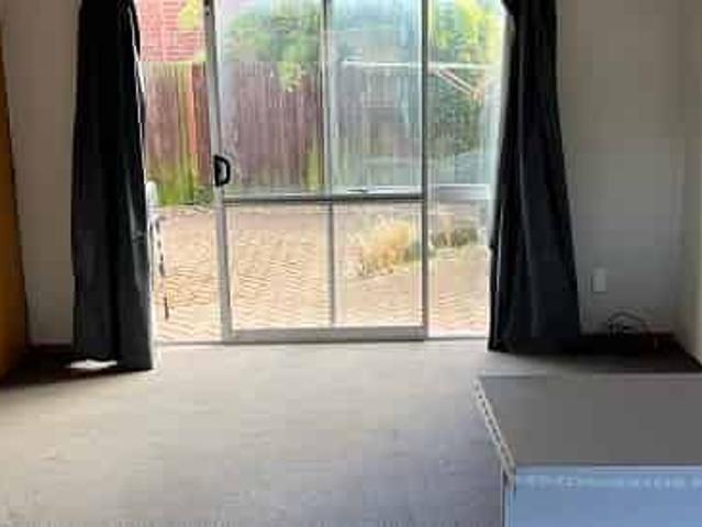 Townhouse for rent in Hillmorton, Canterbury