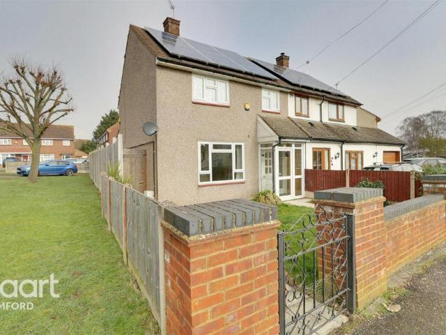 House for rent in London Borough of Havering, Greater London