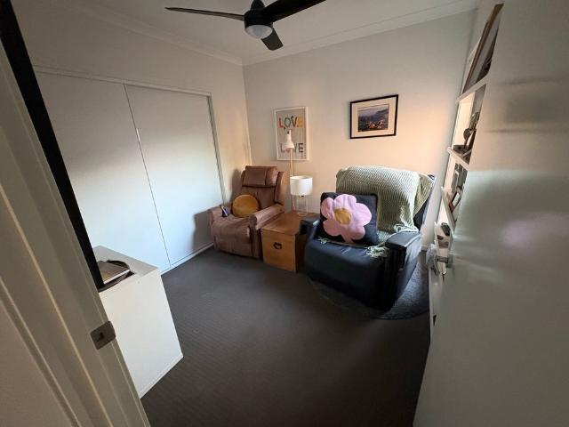 Room for rent in Connewarre, Victoria