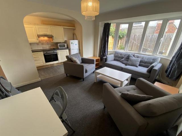 House for rent in Lenton Abbey, Haddon