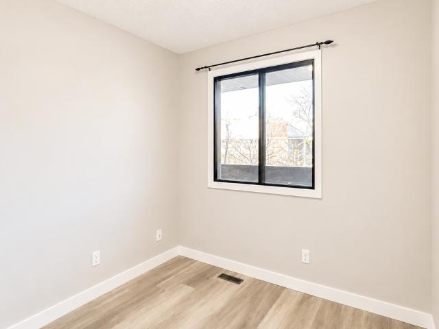 Apartment for rent in Wedgewood, Alberta