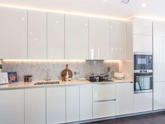 Apartment for rent in Nine Elms, Greater London