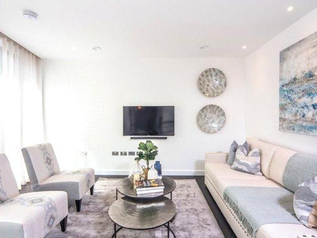 Apartment for rent in Nine Elms, Greater London