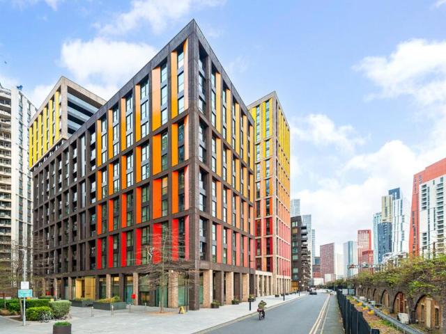 Apartment for rent in Ratcliffe, Greater London