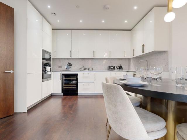Apartment for rent in Nine Elms, Greater London