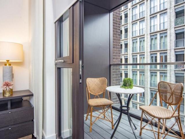 House for rent in Nine Elms, Greater London