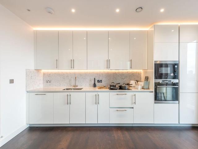 Apartment for rent in Nine Elms, Greater London