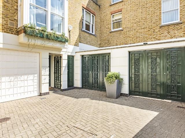 Apartment for rent in Chelsea, Greater London