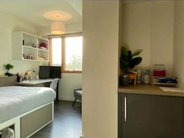 Studio for rent in Highbury, Greater London