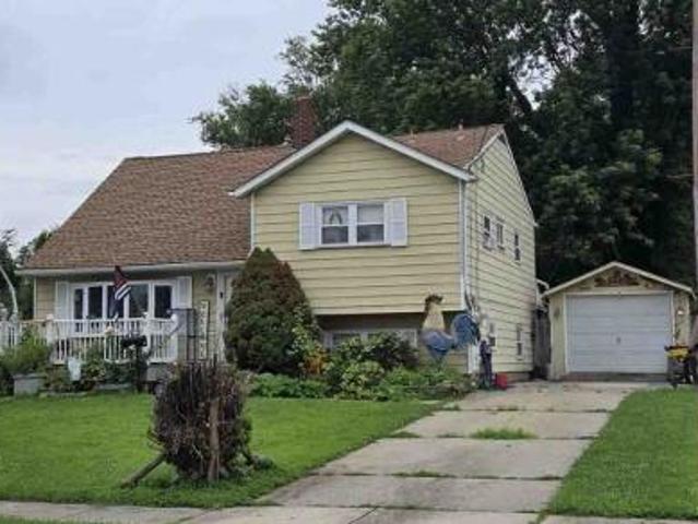 House for sale in Deepwater, New Jersey
