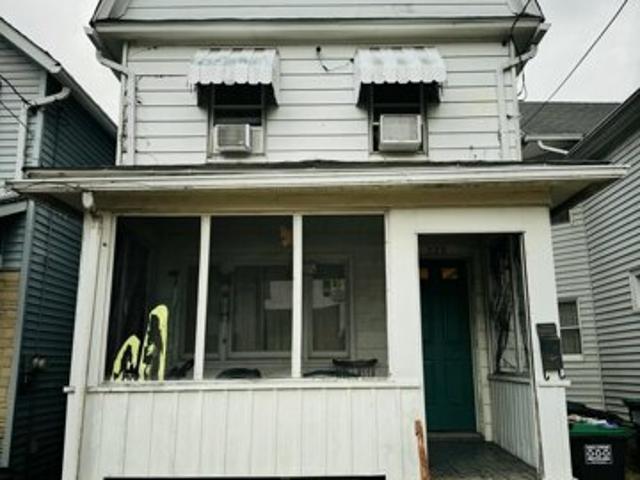 House for sale in Luzerne