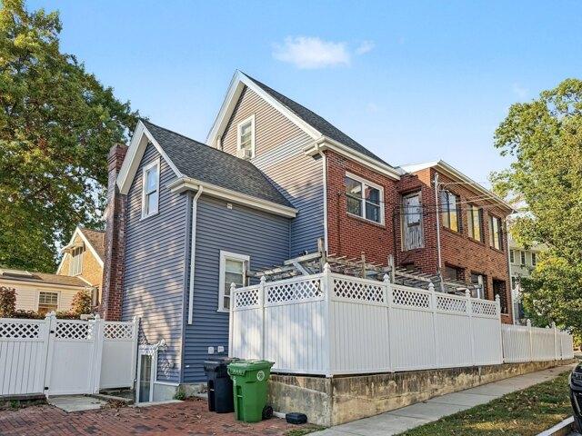 House for sale in Watertown, Middlesex County