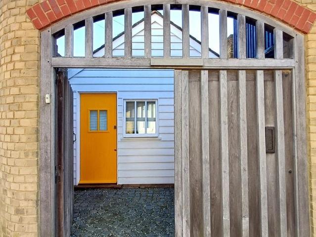 House for rent in Mickleburgh Hill, The Bridge