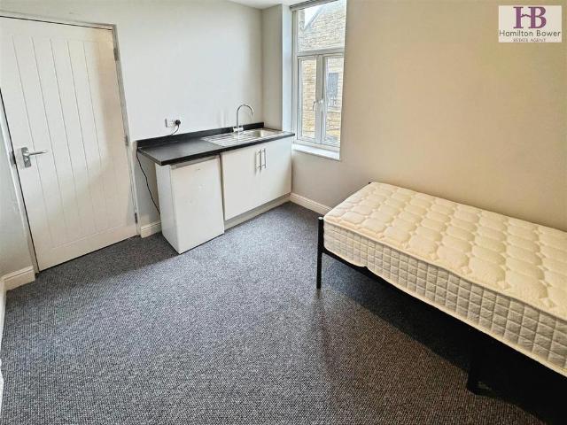 House for rent in Elland, Calderdale