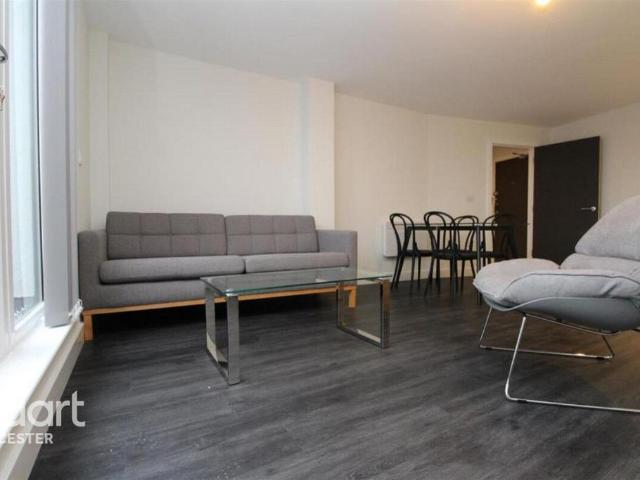 Apartment for rent in St Matthew's, Old Wharf