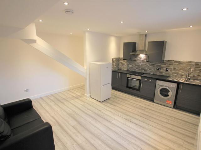 Apartment for rent in Highfields, Old Wharf