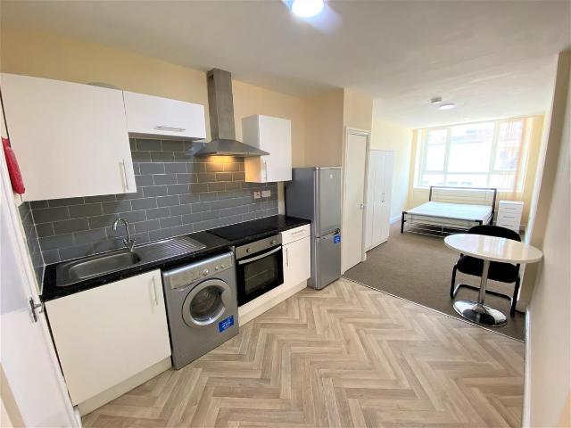 Studio for rent in St Matthew's, Old Wharf